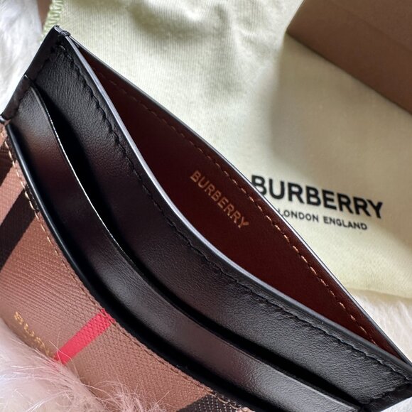 BURBERRY Card Case ✨ NEW ✨ - Picture 4 of 7